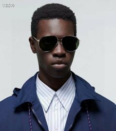 Picture of Gucci Sunglasses _SKUfw56787622fw